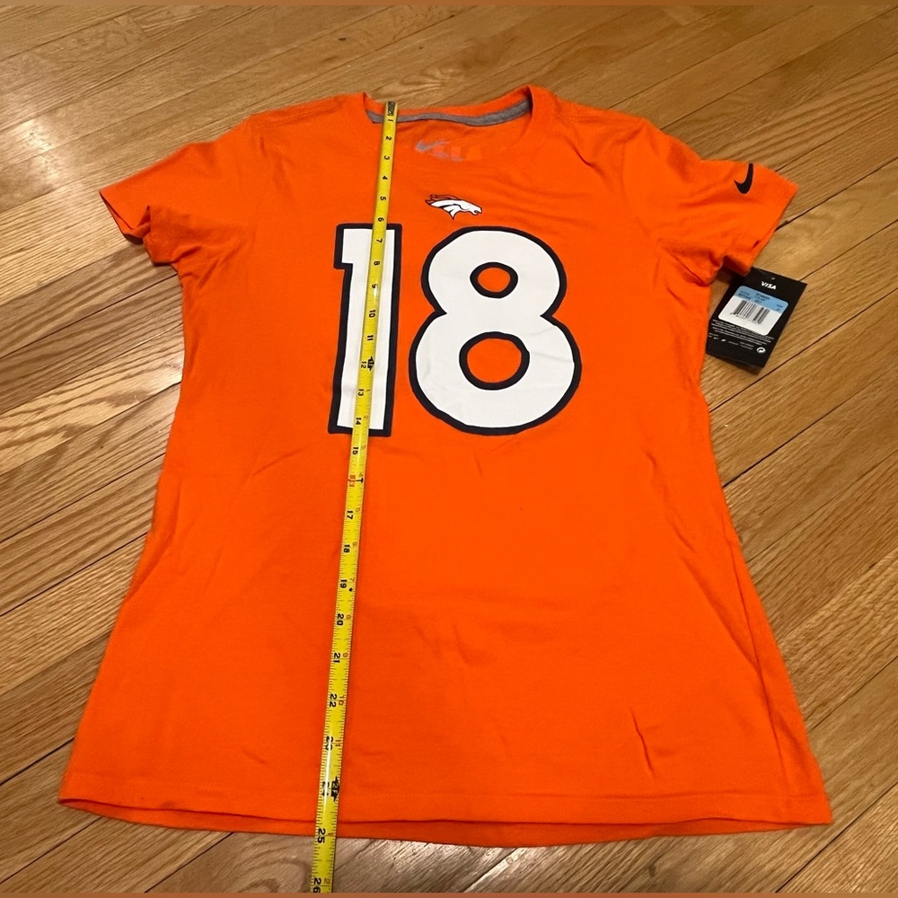 NWT - Nike NFL Denver Broncos, Peyton Manning, Women’s t-shirt, size M - Picture 6 of 8